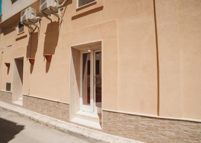 G-room Guest house 3*